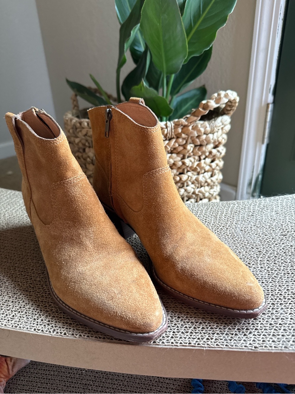 Madewell Tan Suede Ankle Boots Size 7.5 Western Inspired